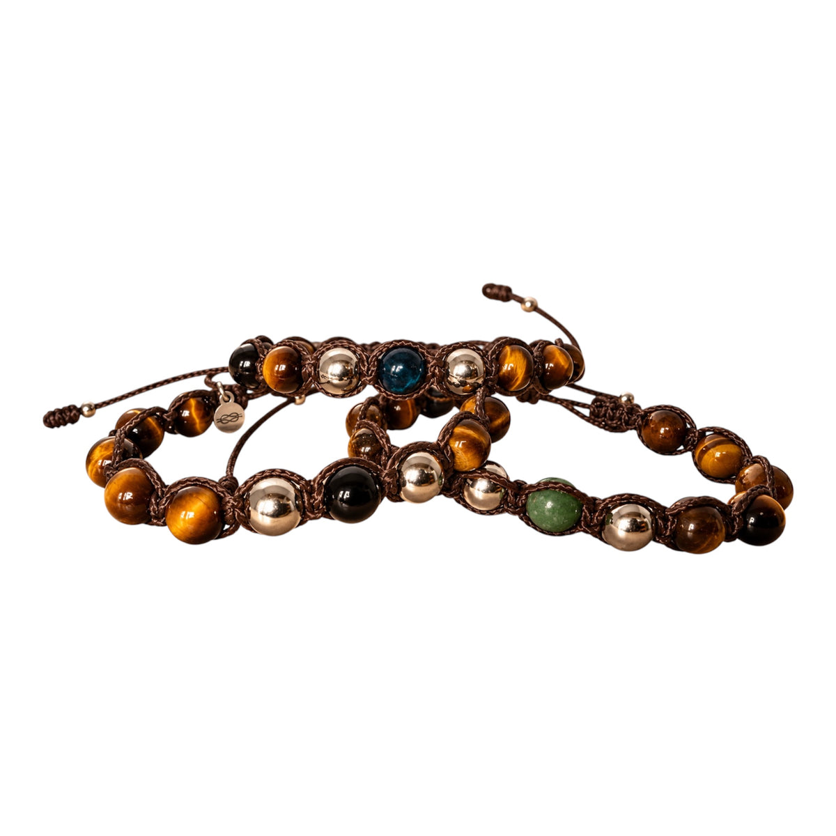 Drei NEXO TIGERAUGE Armbänder mit goldbraunen Tigerauge-Perlen, 925 Silber und braunem Makramee. Mittelsteine: Zoisit, Falkenauge und schwarzer Turmalin.