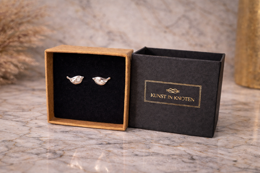 925 Silber Vogel Ohrstecker –minimalistische Ohrringe handgemacht in Europa mit Kunst in Knoten Verpackung 